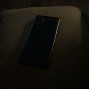 Ao2s Samsung galaxy phone 500$